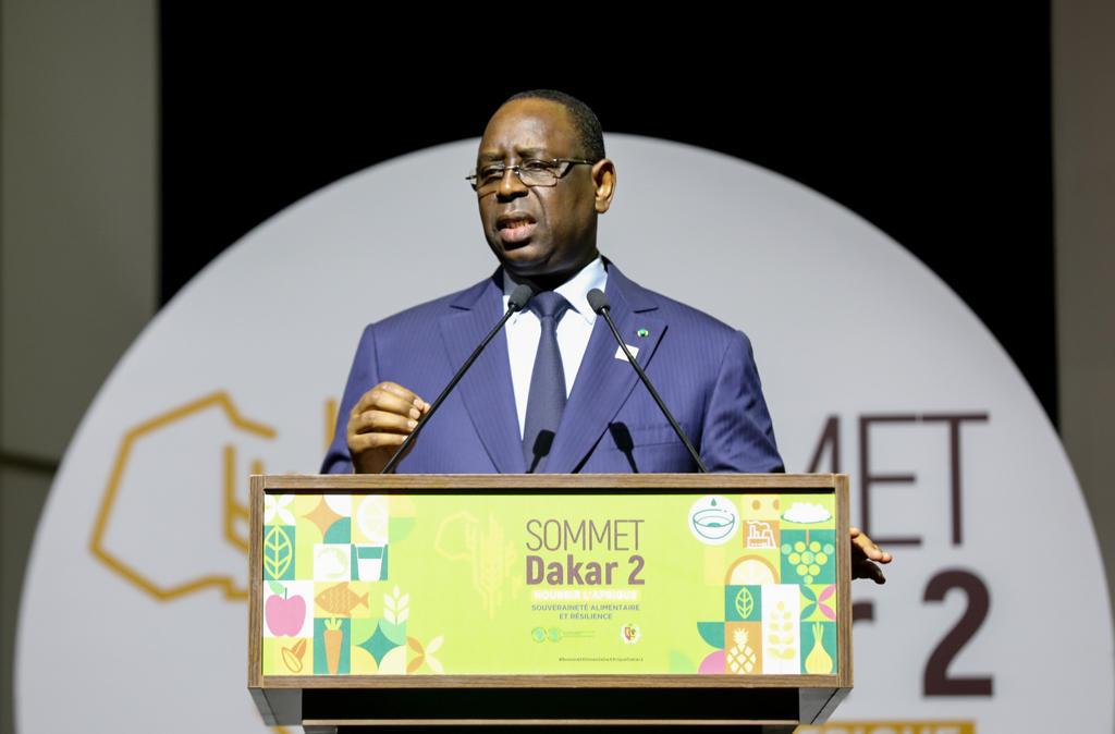 MACKY SALL INVITE A EMPRUNTER « LE CHEMIN DE L’AFRIQUE DES SOLUTIONS »