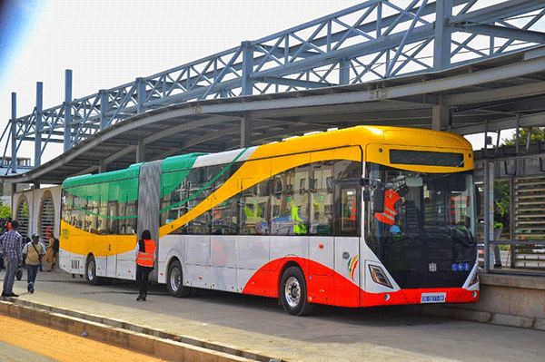 MISE EN SERVICE DU BRT : UN NOUVEAU SOUFFLE À LA MOBILITÉ ET UN GAIN DE TEMPS ÉNORME POUR LES USAGERS