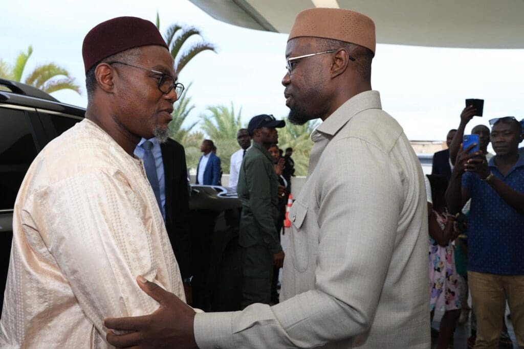 LE VICE-PRÉSIDENT GAMBIEN MOHAMMED BS JALLOW EN VISITE DE TRAVAIL AU SÉNÉGAL POUR RENFORCER LES LIENS BILATÉRAUX