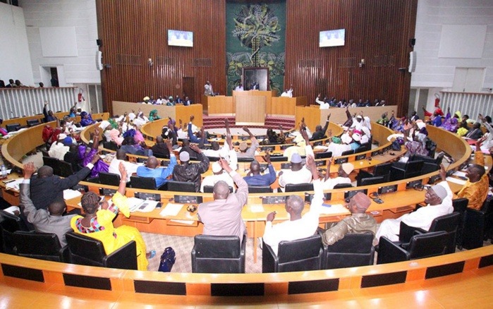 ASSEMBLÉE NATIONALE | LE MINISTRE DE LA JUSTICE, OUSMANE DIAGNE SALUE LE CONSENSUS AUTOUR DE LA LOI MODIFIANT LE RÉGLEMENT INTÉRIEUR