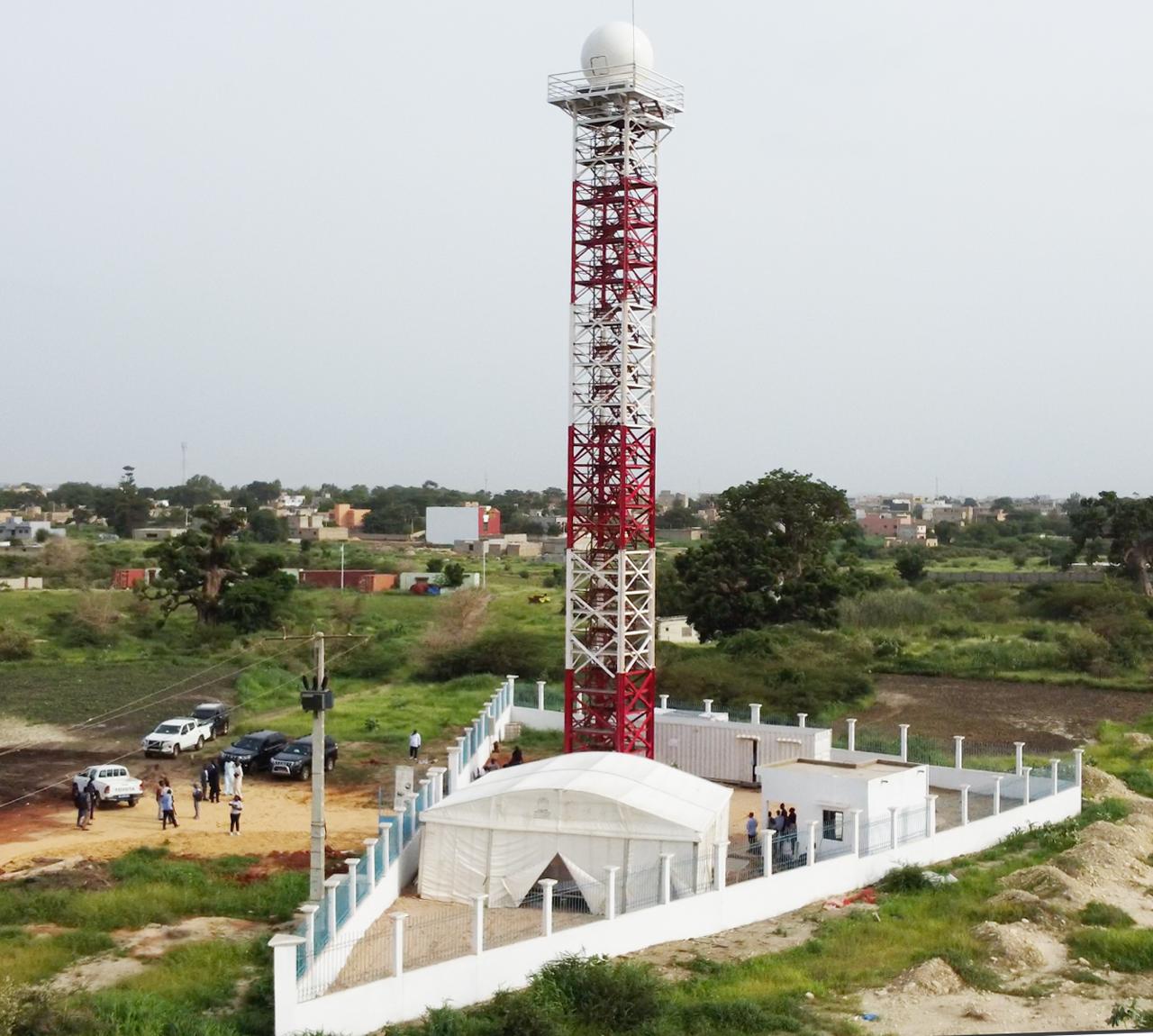 LANCEMENT DU RADAR MÉTÉOROLOGIQUE À DIAMNIADIO | UN OUTIL MODERNE POUR ANTICIPER LES RISQUES D’INONDATIONS