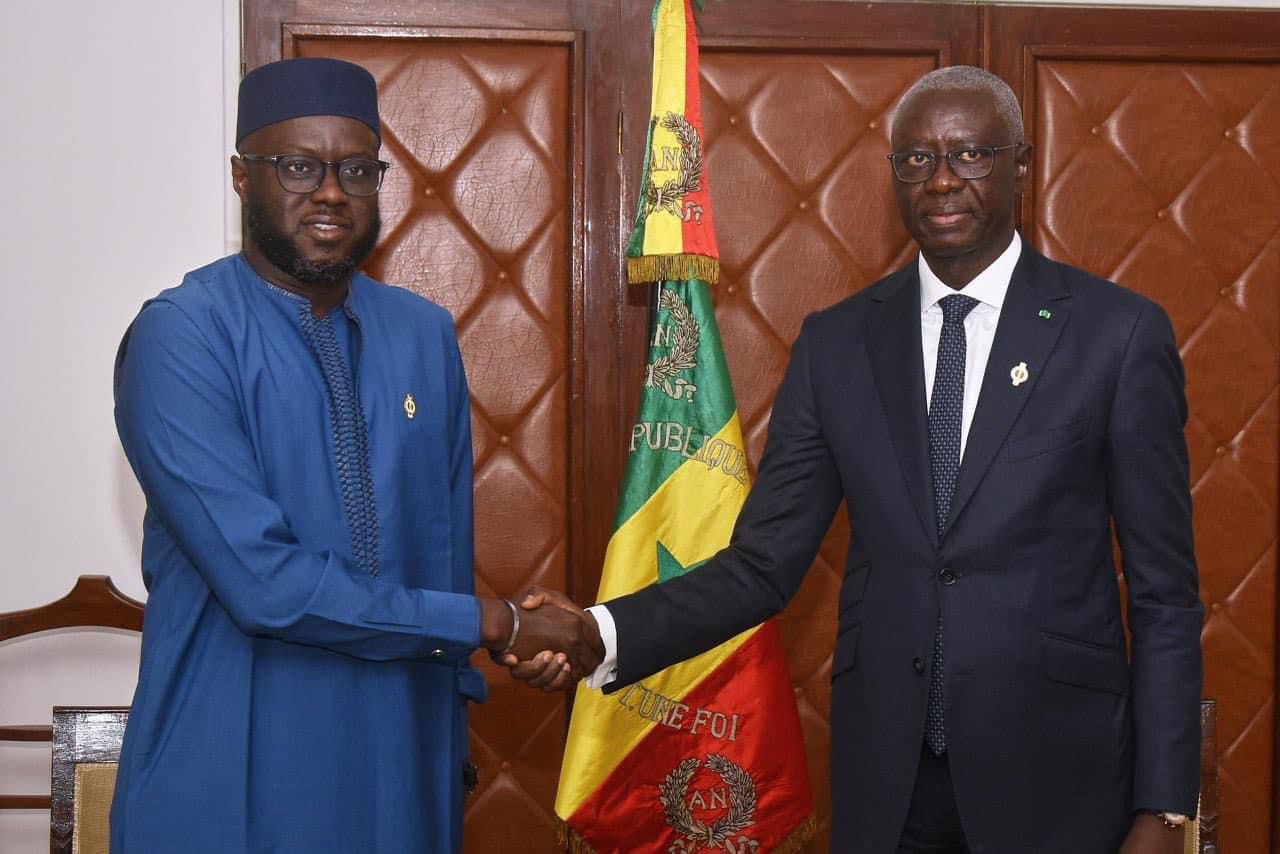 ASSEMBLÉE NATIONALE : PASSATION DE SERVICES OFFICIELLE ENTRE EL MALICK NDIAYE ET AMADOU MAME DIOP