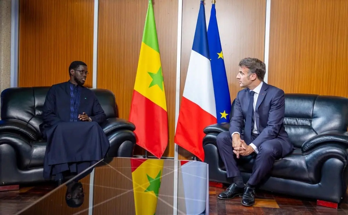 SOMMET AFRICA FORWARD : TÊTE-À-TÊTE ENTRE LE PRÉSIDENT DIOMAYE FAYE ET EMMANUEL MACRON À NAIROBI